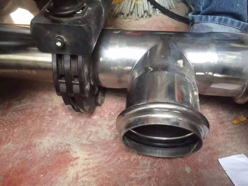 薄壁91香蕉网站下载水管双卡压管件连接