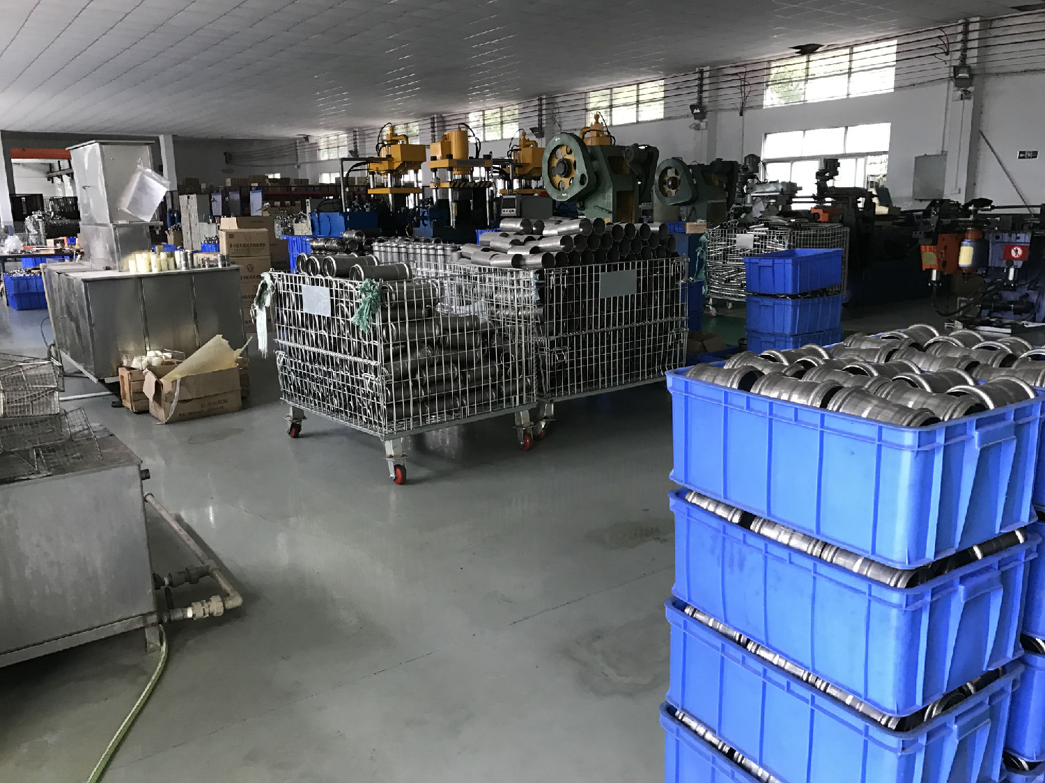 广东香蕉视频久久管业品牌香蕉视频APP在线生产车间3